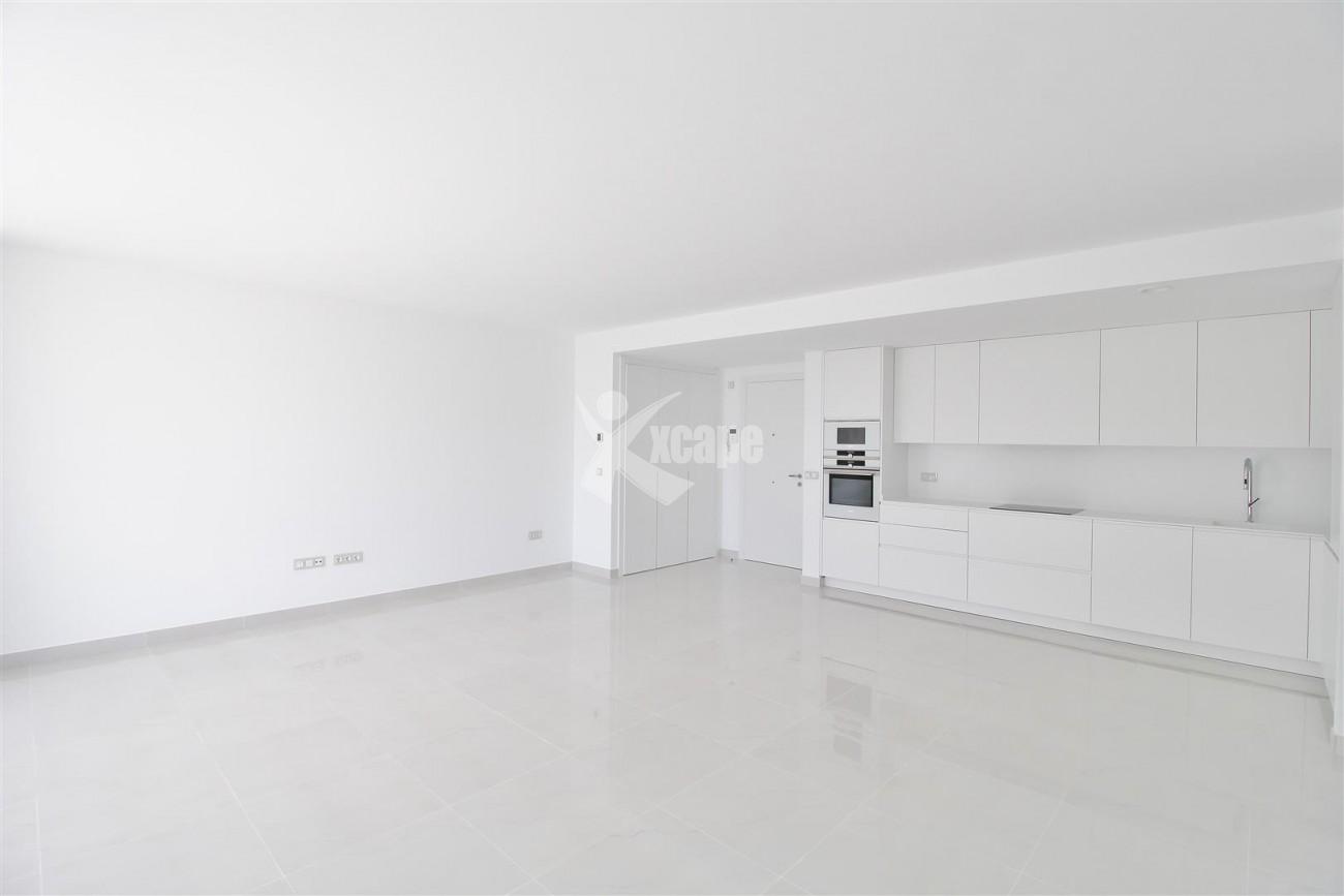 New Contemporary Apartment for sale Estepona Spain (5) (Large)