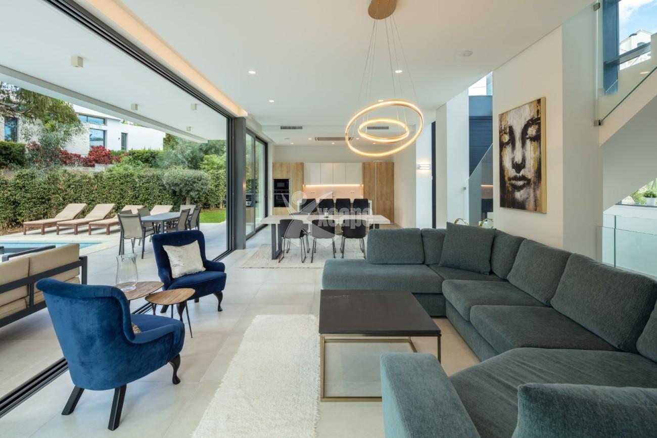Modern Villa Ready in Estepona (11)