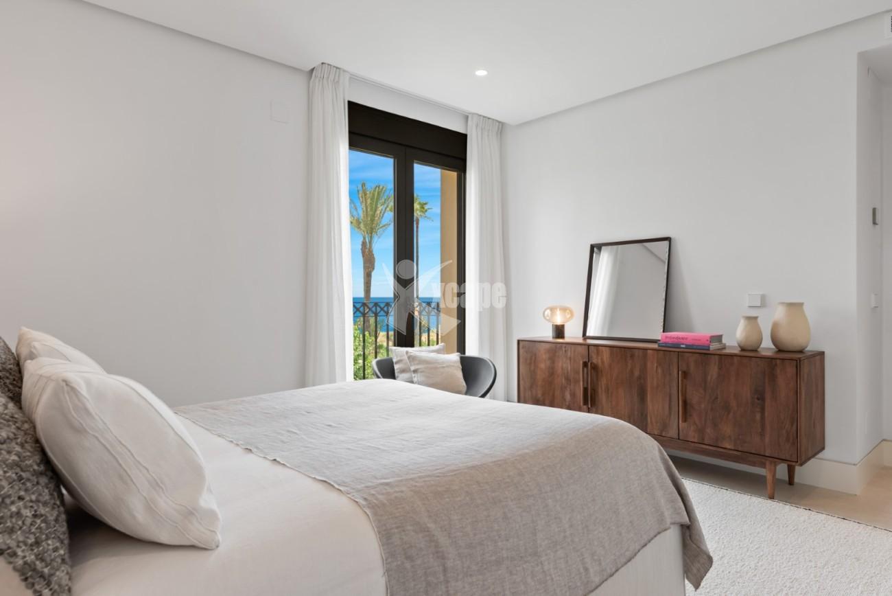 Beachfront Luxury Apartment Estepona (8) (Grande)