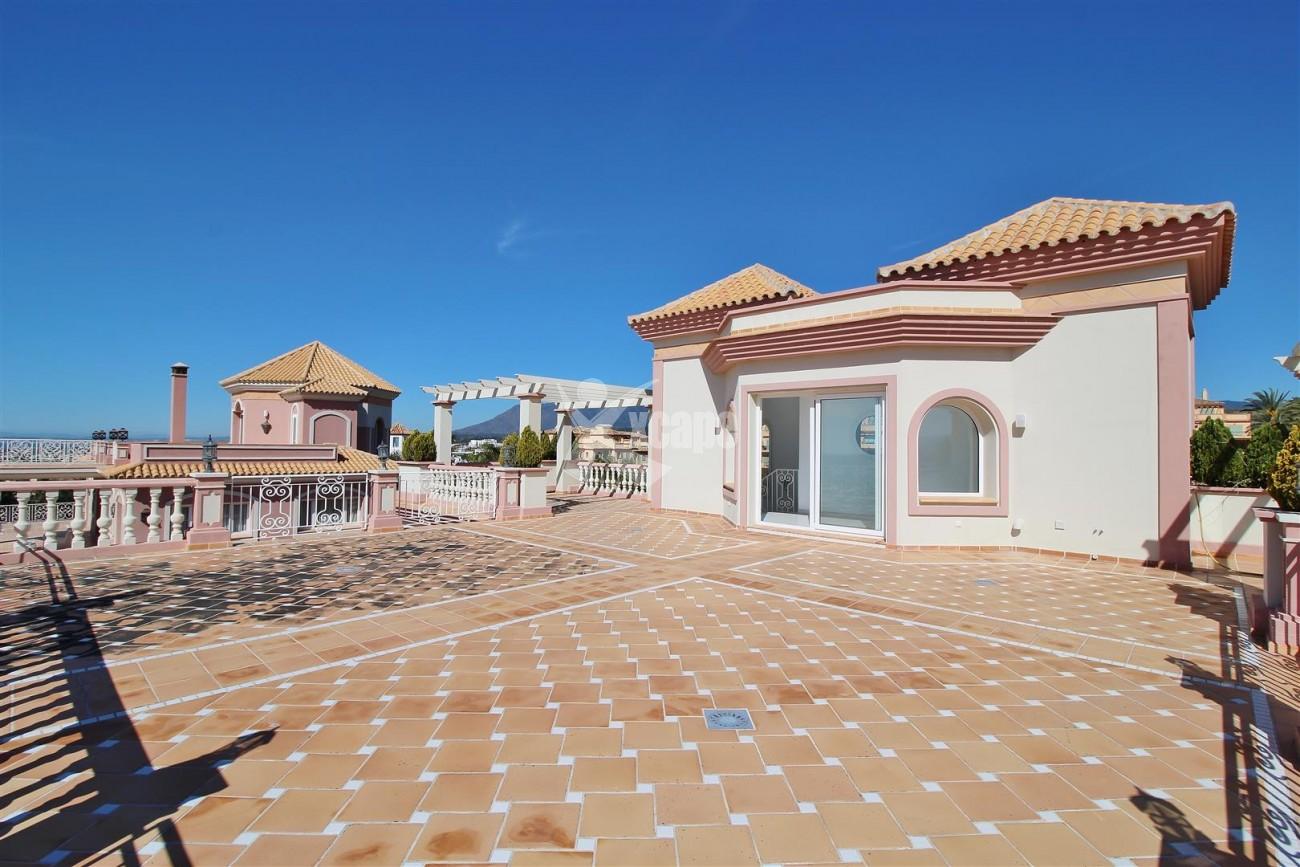 Luxury Villa for sale Benahavis Spain (50) (Large)