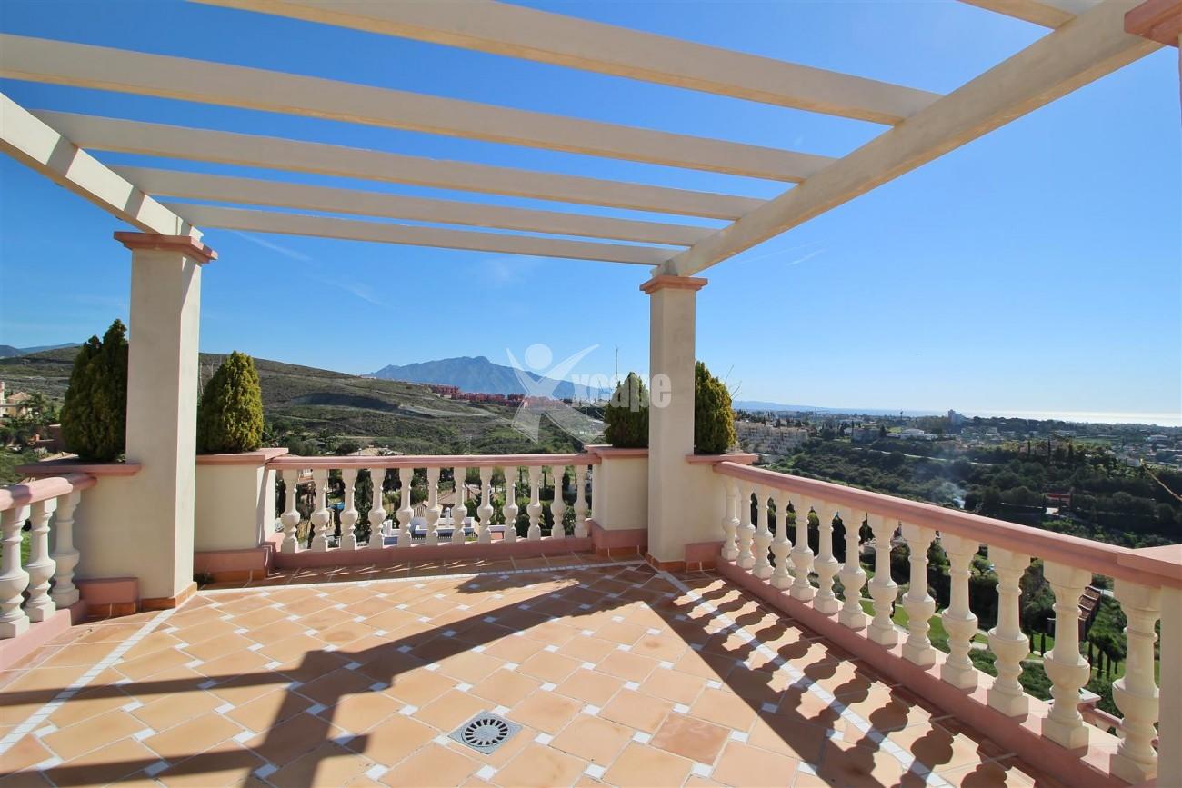 Luxury Villa for sale Benahavis Spain (48) (Large)