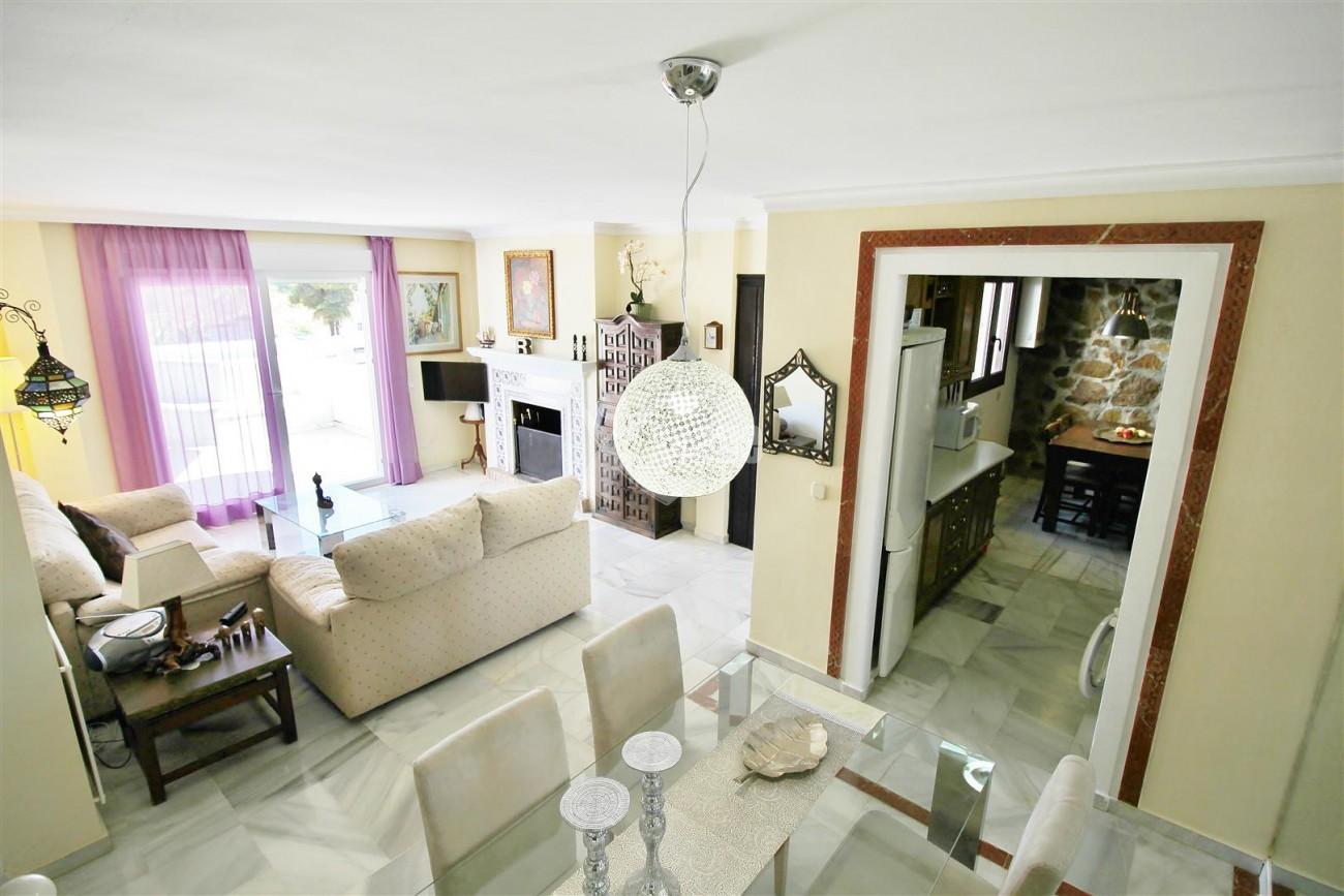 Townhouse for sale close to Puerto Banus Marbella Spain (12) (Large)