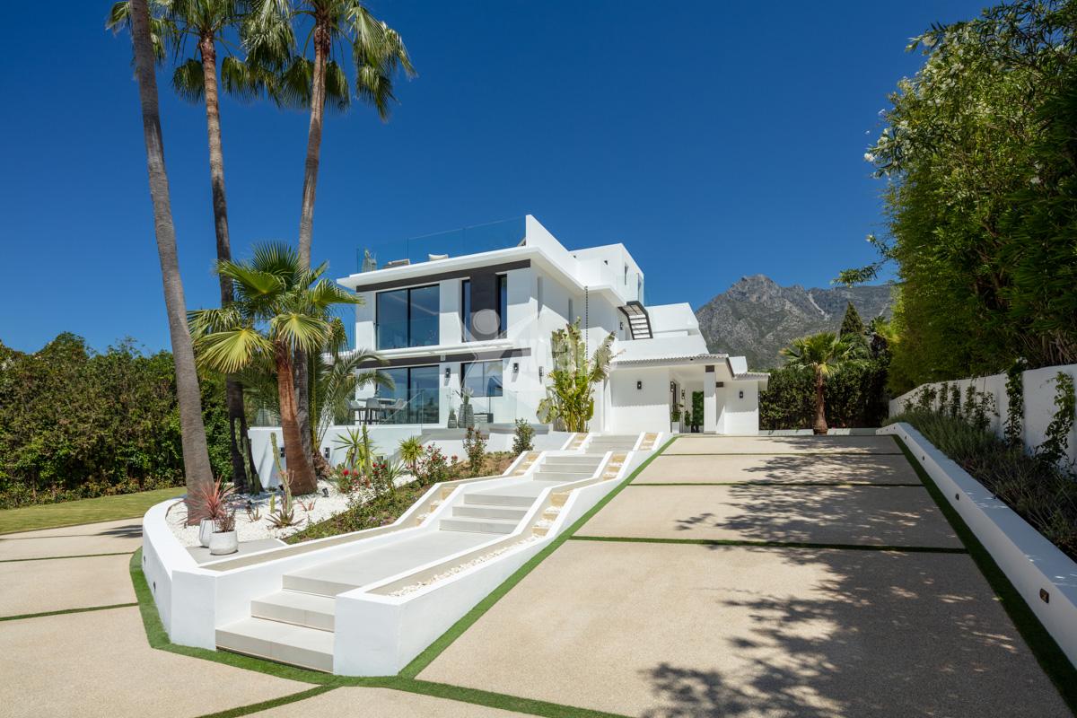 Modern Villa for sale Marbella Golden Mile (23)